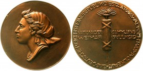 Medaillen, Weimarer Republik
Bronzegussmedaille 1919 von Heinrich Wadere. Auf die Weimarer Nationalversammlung. 78 mm.
vorzüglich, kl. Randfehler