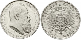 Reichssilbermünzen J. 19-178, Bayern, Luitpold 1911-1912
3 Mark 1911 D. Zum 90 jähr. Geb. m. Lebensdaten.
Polierte Platte, min. berieben