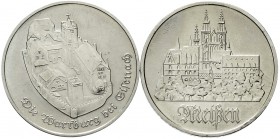 Gedenkmünzen der DDR
2 Stück: 5 Mark 1983 Meißen und Wartburg.
beide prägefrisch