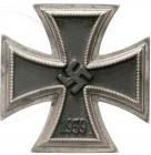 Orden und Ehrenzeichen, Deutschland, Drittes Reich, 1933-1945
Eisernes Kreuz I. Klasse 1939. Mit Nadel, ohne Hersteller. Flache Ausführung mit Eisenk...