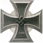 Orden und Ehrenzeichen, Deutschland, Drittes Reich, 1933-1945
Eisernes Kreuz I. Klasse 1939. Mit Schraube, ohne Hersteller. Flache Ausführung mit Eis...