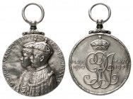 Orden und Ehrenzeichen, Großbritannien, George V., 1911-1936
Silber Jubilee Medal 1935. 28,87 g. Im Etui.
vorzüglich