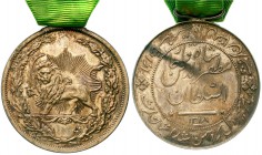Orden und Ehrenzeichen, Iran
Silberne Tapferkeitsmedaille am Band AH 1318 = 1902. 37 mm.
vorzüglich/Stempelglanz, schöne Patina