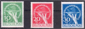 Briefmarken, Deutschland, Berlin 1948-1990
Währungsgeschädigte 1949. Postfrischer Prachtsatz, dabei 30 Pf. mit Abart I. Michel 500,- Euro.
**, Prach...