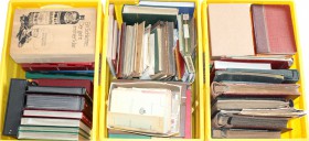 Briefmarken, Lots und Sammlungen
Nachlass in 3 großen Klappboxen. Sammlungen Bund/Berlin mit Anfangsausgaben, DR/Gebiete, Teilsammlungen, Auswahlheft...
