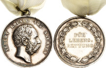 Orden deutscher Länder Sachsen
Silberne Medaille für Lebensrettung, König Albert Verliehen 1874-1902 (Barduleck) Silber, 35,5 mm, 20,86 g. Am neuen B...