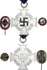 Orden des Dritten Reiches
Treuedienst-Ehrenzeichen 2. Stufe für 25 jährige treue Dienste Verliehen 1938-1944. Weißmetall versilbert, 41 x 41 mm, 21,5...