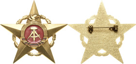 Orden der Deutschen Demokratischen Republik Staatliche Auszeichnungen
Orden "Stern der Völkerfreundschaft" in Gold Verliehen 1973-1989. Buntmetall ve...