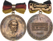 Orden der Deutschen Demokratischen Republik Staatliche Auszeichnungen
Carl-Friedrich-Wilhelm-Wander-Medaille in Bronze Verliehen 1954-1955 Bronze. 36...