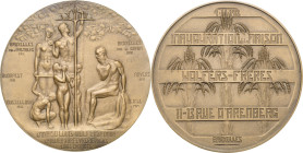 Belgisch-Kongo
Albert I. 1909-1934 Bronzemedaille 1912 (Marcel Wolfers) Erinnerung an die Eröffnung einer neuen Filiale der Fa. Wolfers in Brüssel. A...