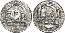 Medaillen
 Silbergussmedaille 1552 (späterer Guss). Christkindl-Medaille. Unter einem reichverziertem Bogen männliches Brustbild mit Zepter zwischen ...