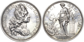 Habsburg
Karl VI. 1711-1740 Silbermedaille 1714 (Vestner) Auf den Frieden von Rastatt. Belorbeertes Brustbild nach rechts / Pax mit Ölzweig in der Li...