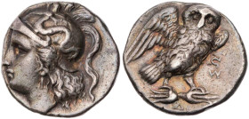KALABRIEN TARENT
 AR-Drachme 280-272 v. Chr., Sos(...) und Dio(...) Vs.: Kopf der Athena mit Skyllahelm n. l., Rs.: Eule steht mit ausgebreiteten Flü...