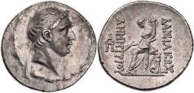 SYRIEN KÖNIGREICH DER SELEUKIDEN
Demetrios I. Soter, 162-150 v. Chr. AR-Tetradrachme 162-155/4 v. Chr. Antiochia am Orontes Vs.: Kopf mit Diadem n. r...