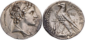 SYRIEN KÖNIGREICH DER SELEUKIDEN
Alexander I. Balas, 152-145 v. Chr. AR-Tetradrachme 150/149 v. Chr. (= Jahr 163) Tyros Vs.: drapierte Büste mit Diad...