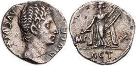 RÖMISCHE KAISERZEIT
Augustus, 27 v.-14 n. Chr. AR-Denar 15-13 v. Chr. Lugdunum Vs.: AVGVST[VS] DIVI F, Kopf n. r., Rs.: IMP - X, Apollo steht mit Kit...