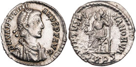 RÖMISCHE KAISERZEIT
Valentinianus II., 375-392 n. Chr. AR-Siliqua 388-392 n. Chr. Trier Vs.: D N VALENTINI-ANVS P F AVG, gepanzerte und drapierte Büs...