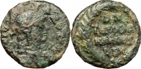 Ostrogothic Italy, Theodahad (534-536). AE Decanummium, Ravenna mint, 534-536. D/ Bust of Roma right, helmeted. R/ Inscription in four lines within wr...