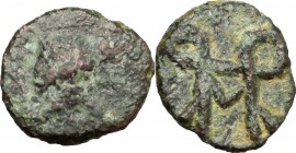 Visigoths(?). AE Nummus, Spain, 6th century. D/ Bust left. R/ Monogram. AE. g. 0.80 mm. 10.00 F.