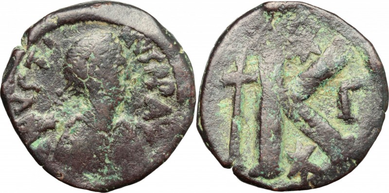 Justin I (518-527). AE Half follis, Constantinople mint, 522-527. D/ Bust of Jus...