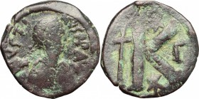 Justin I (518-527). AE Half follis, Constantinople mint, 522-527. D/ Bust of Justin right, diademed, draped, cuirassed. R/ Mark of value (K). MIB 19. ...