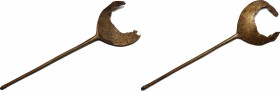 Bronze spoon. Roman period 1st-5th century AD. 15.8 x 4.5 cm.