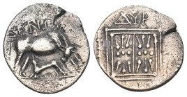 ILLYRIA. Dyrrhachion. Drachm (Circa 250-200 BC). Meniskos and Dionysos, magistrates.
 ( 2.34 g. 18.5 mm).