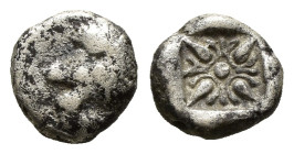 Greek Coin. 1.07g 8.8m