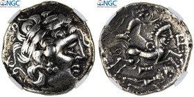 Aulerci Diablintes, Statère à la situle, 1st century BC, Electrum, NGC