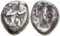 ACHAEMENID EMPIRE. Time of Darios I to Xerxes II (485-420 BC). Sardes.
AR Siglos (14.1mm 4.81g)
Obv: Persian king in kneeling-running stance right, ...