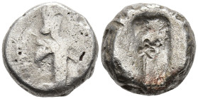 ACHAEMENID EMPIRE. Time of Darios I to Xerxes II (485-420 BC). Sardes.
AR Siglos (14.7mm 5.06g)
Obv: Persian king in kneeling-running stance right, ...