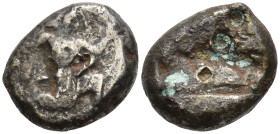 ACHAEMENID EMPIRE. Time of Artaxerxes II to Artaxerxes III (Circa 375-340 BC). Sardes.
AR Siglos (15.5mm 5.15g)
Obv: Persian king in kneeling-runnin...