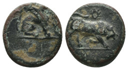 Caria. Kaunos. (350-300 BC) Bronze Æ. Obv: bull butting right. Rev: sphinx seated right. Weight 1,52 gr - Diameter 11 mm