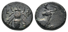 Ionia. Ephesos. (202-133 BC) Bronze Æ. Obv: bee. Rev: deer in front of palm tree. Weight 1,76 gr - Diameter 10 mm