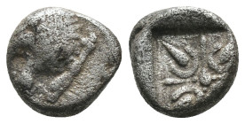 Ionia. Miletos. (4th Century BC) AR Obol. Obv: forepart of lion right. Rev: star-like floral pattern. Weight 1,09 gr - Diameter 7 mm
