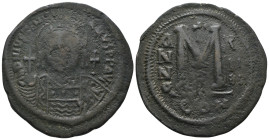 Justinian I. (527-565 AD) Æ Follis. Constantinople. Obv: crowned bust facing holding globus cruciger. Rev: ANNO M.Weight 20,71 gr - Diameter 38 mm