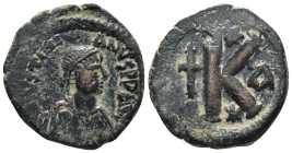 Justinian I. (527-565 AD). 1/2 Follis. Constantinople. Obv: diademed bust of Justinian right. Rev: K. . Weight 8,30 gr - Diameter 22 mm