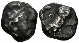 ATTICA. Athenas. Tetradracma. 454-404 a.C. A/ Cabeza de Athenas a derecha con collar y casco ático con cresta, decorado con tres hojas de olivo. R/ Bu...