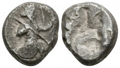 REYES DE PERSIA. Darios I a Xerxes II. Siglos. 485-420 a.C. Sardes. Lydo-Milesian. A/ Busto de medio cuerpo del rey persa a derecha, vestido con Kirad...