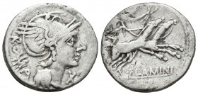 L. FLAMINIUS CHILO. Denario. 109-108 a.C. Roma. A/ Busto de Roma a derecha, delante signo X. R/ Victoria guiando biga a derecha y portando corona, deb...