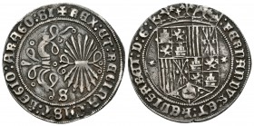 REYES CATOLICOS. 1 Real. (1474-1504). Sevilla. Haz de 7 flechas. Estrellas de 6 puntas. Yugo, flechas y S en distinta posición. Cal-367var. Ar. 3,41g....