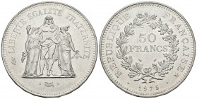 FRANCIA. 50 Francs. 1975. KM#941.1. Ar. 32,56g. SC.
