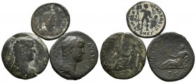 IMPERIO ROMANO. Lote compuesto por 2 monedas: As de Adriano R/ Hispania, RIC 852; As de Maiorina de Honorio R/ GLORIA ROMANORVM, SMKr (Cyzicus) RIC 28...