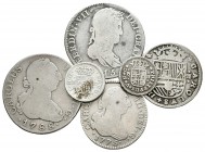 MONARQUIA ESPAÑOLA. Lote compuesto por 6 monedas de plata, conteniendo: Felipe V. 1/2 Real. 1735. Madrid JF; Carlos III Pretendiente. 2 Reales; Carlos...