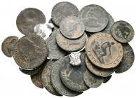 MONARQUIA ESPAÑOLA. Lote compuesto por 31 monedas principalmente cobres de Carlos IV, Isabel II, Fernando VII, Gobierno Provisional y Alfonso XII (inc...