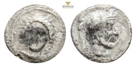 Greek Cilicia. Tarsos circa 384-381 BC. Obol AR, 0,61 g. 9,9 mm.