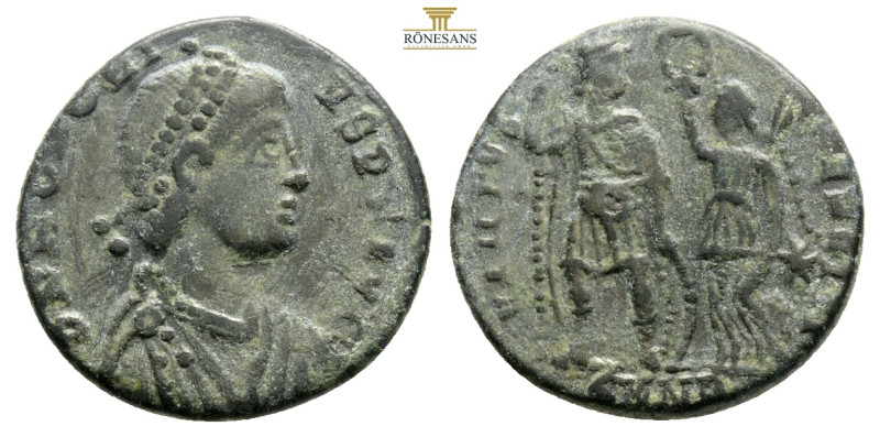 Honorius AD 393-423. Struck AD 395-401. Nicomedia Follis Æ 17 mm., 2,5 g.