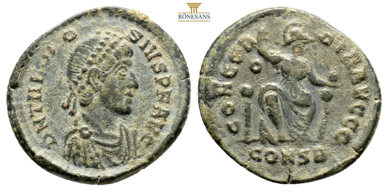 Theodosius I, AD 379-395. AE. 2.7 g. 19,8 mm. Constantinople.