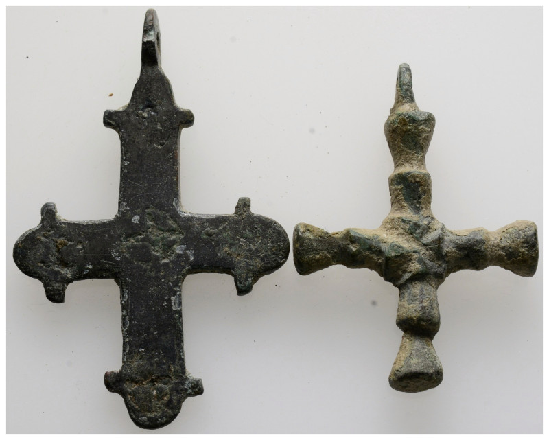 two bronze crosses 42 g.