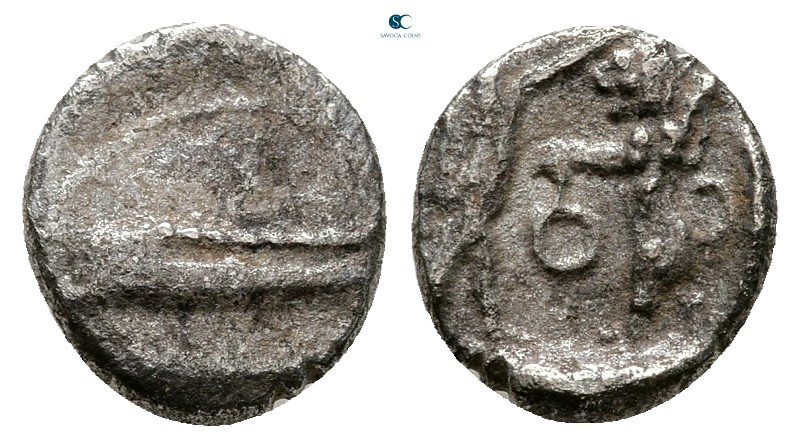 Phoenicia. Sidon. Time of Baalshallim II 401-366 BC. 
1/16 Shekel AR

10 mm, ...